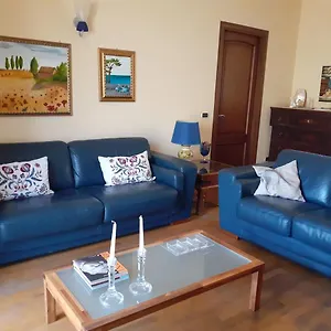  Appartamento A Casa Di Sabina, A Castelbuono Italia